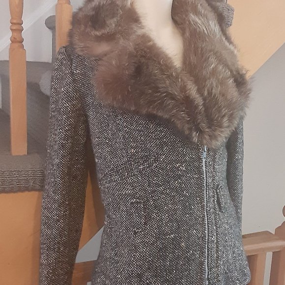 Vintage Fur/ Wool Jacket- Women's Size S/M- Excellent Condition - Picture 3 of 11